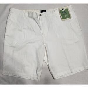 Dockers men's Ultimate supreme flex W42''x L21''